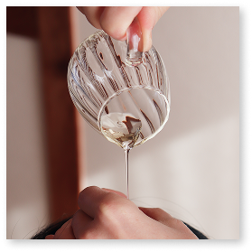 ヘッドマルマ施術者